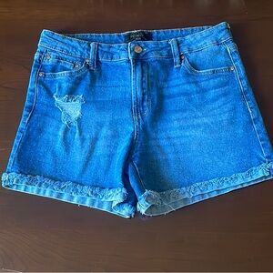 “Rachel Rachel Roy” Distressed Blue Denim Shorts. Size: 8/29  NWOT